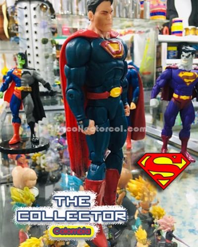 figura de colección de superman